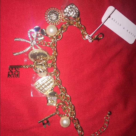 Charm bracelet - Picture 2 of 3